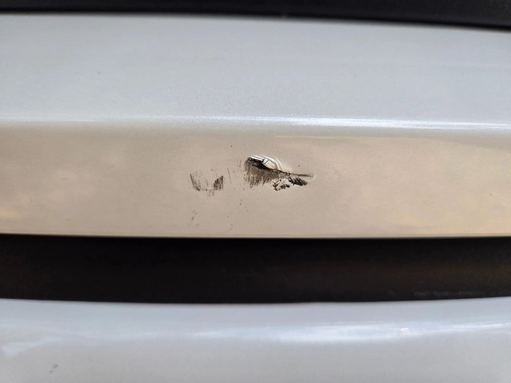 thumbnail interactive-video image 1 of ScratchesHappen Touch Up Paint Kit – Ford Star White Metallic (AZ/M7446A/PN4HR/LVLGWHA) 1 of 4