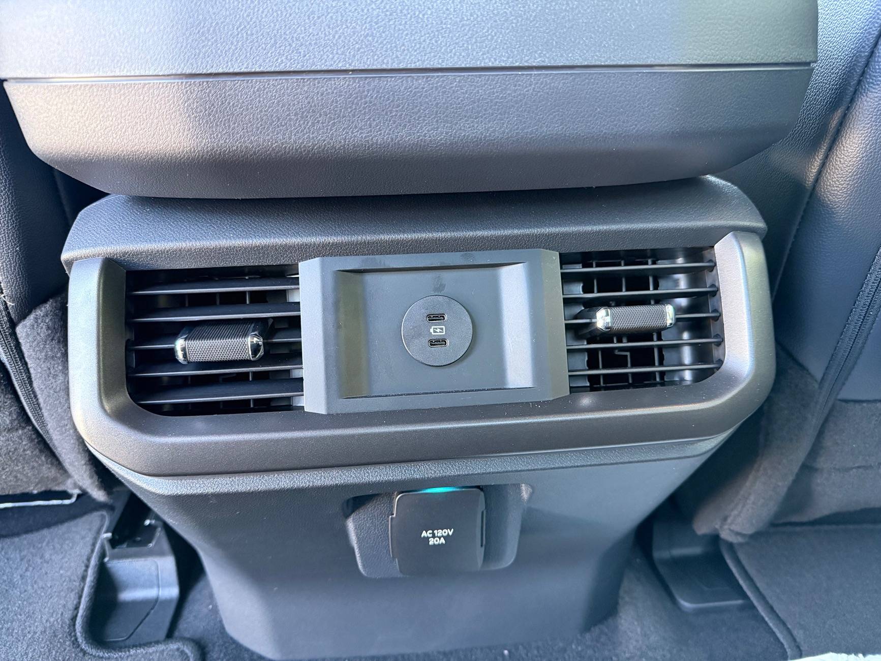 Ford Sneakily Takes Away an 12V Outlet? More 2025 Cost-cutting? | Page 4 |  F150gen14 -- 2021+ Ford F-150, Tremor, Raptor Forum (14th Gen)