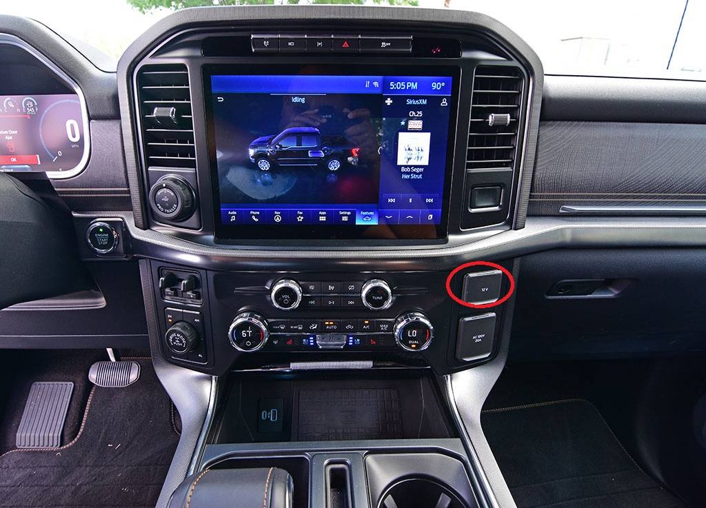 Did they remove the 12 volt outlet / cigarette style port from the 2025  Platinum Powerboost? | F150gen14 -- 2021+ Ford F-150, Tremor, Raptor Forum  (14th Gen)