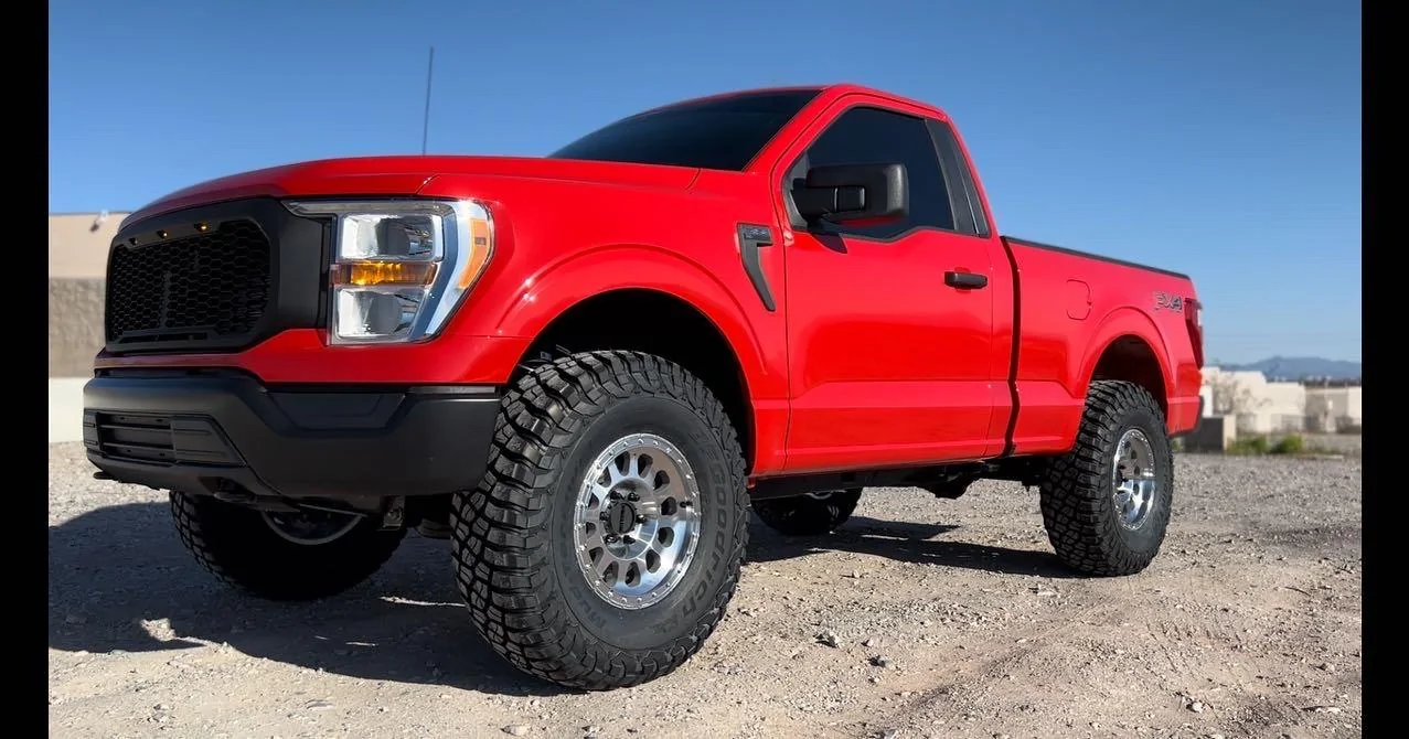 2022 F-150 single cab in Race Red on 37's | F150gen14 -- 2021+ Ford F-150,  Tremor, Raptor Forum (14th Gen) | News, Owners, Community, Discussions, image size:1277x670