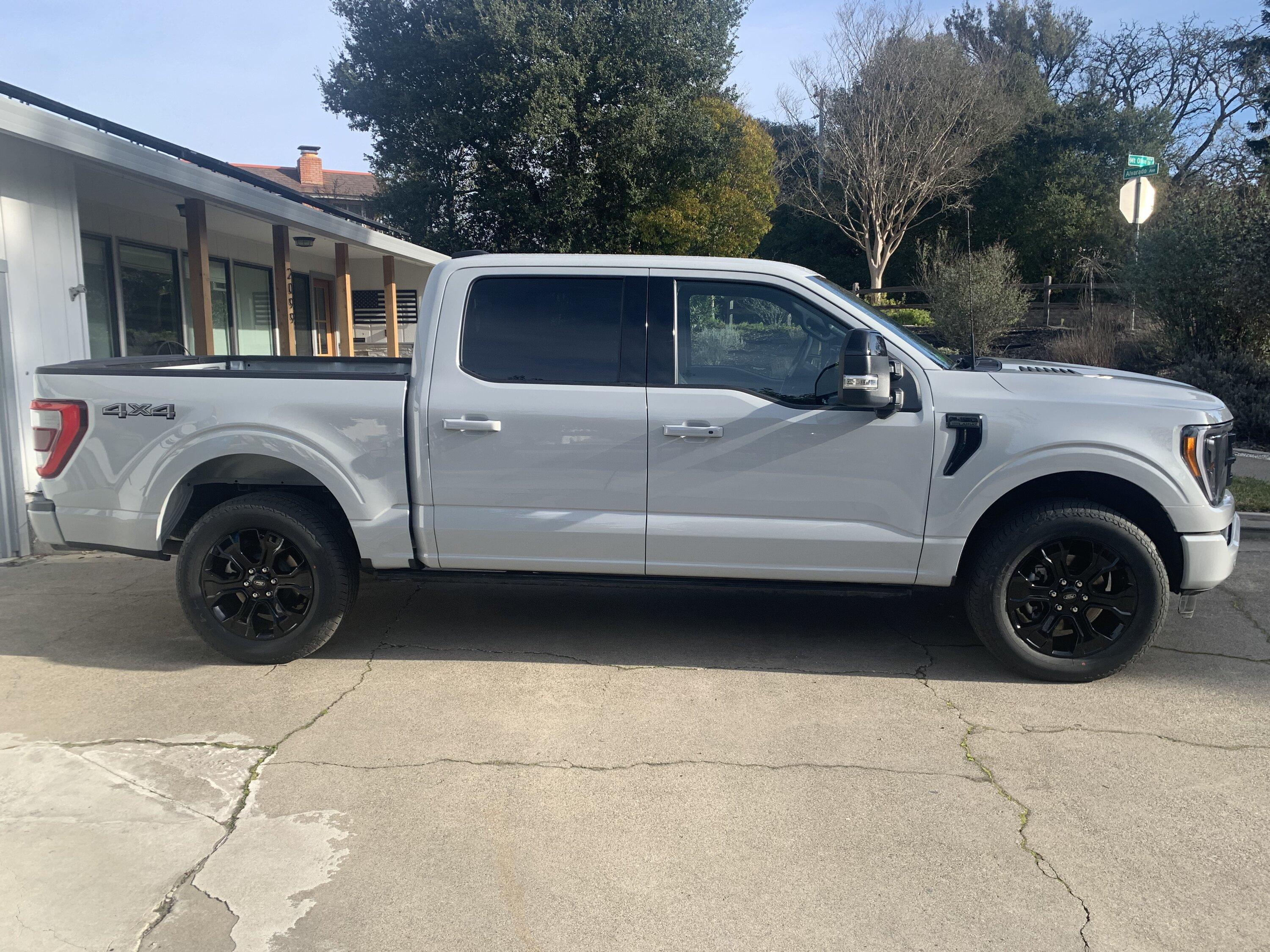 BAP Avalanche Gray 2023 F-150 Supercrew Lariat | F150gen14 -- 2021 ...