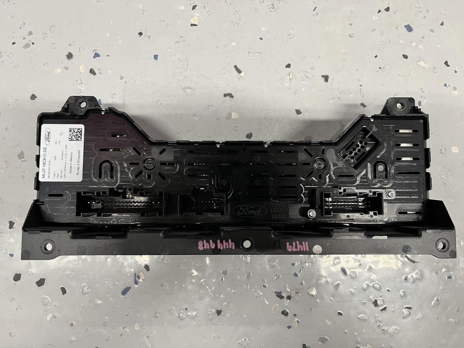 Utah - HVAC Control Module - with temp dials, ML3T-18C612-DE ...